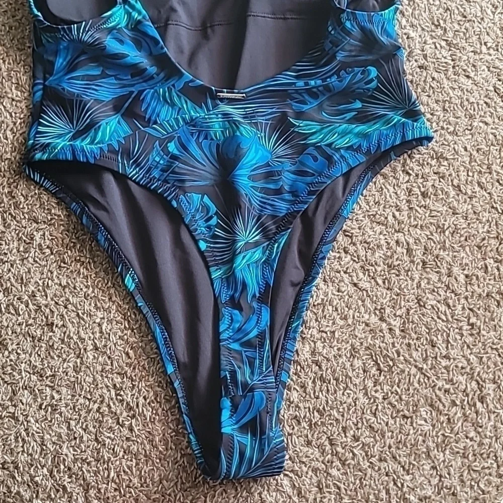 NWT Relleciga blue leaf high cut cheeky pads one piece swimsuit size L